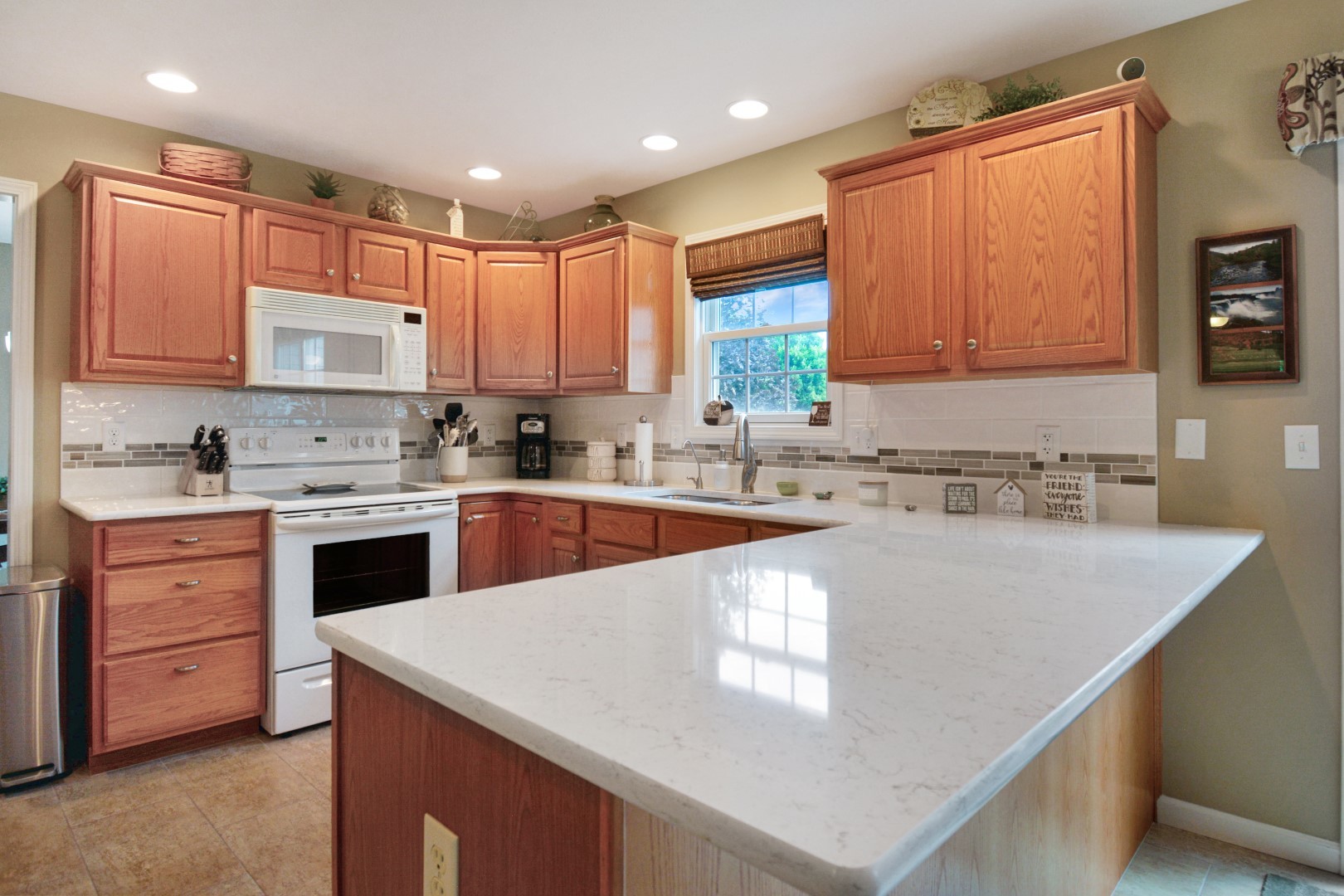 3115 Sable Oaks Road Bloomington, IL 61704 - Photo 17 of 94 Gallery Image 17