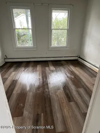 $900 | 126 North Lincoln Avenue, Unit 1, Scranton, PA 18504