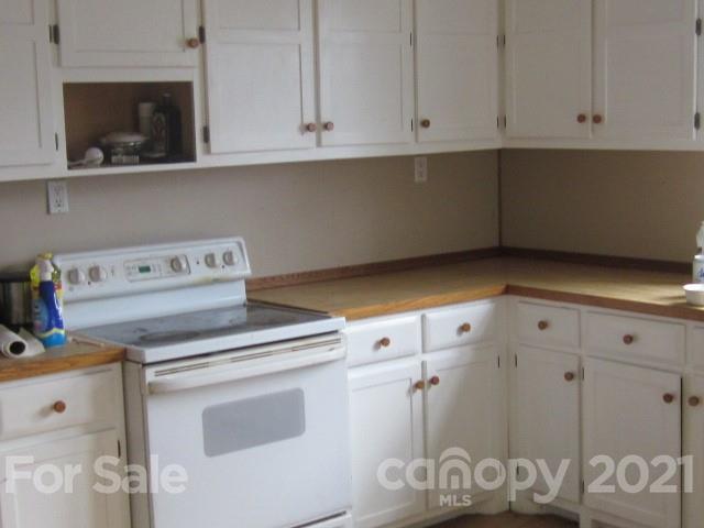 722 Connelly Springs Road Lenoir, NC 28645 - Photo 2 of 17 Gallery Image 2