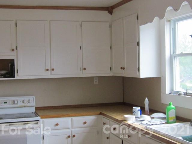 722 Connelly Springs Road Lenoir, NC 28645 - Photo 3 of 17 Gallery Image 3