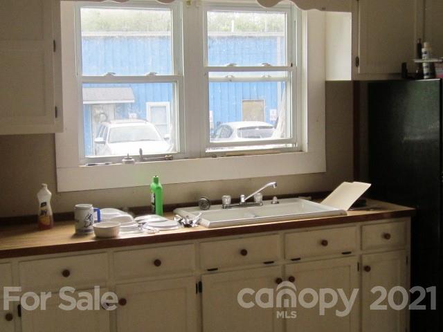 722 Connelly Springs Road Lenoir, NC 28645 - Photo 4 of 17 Gallery Image 4