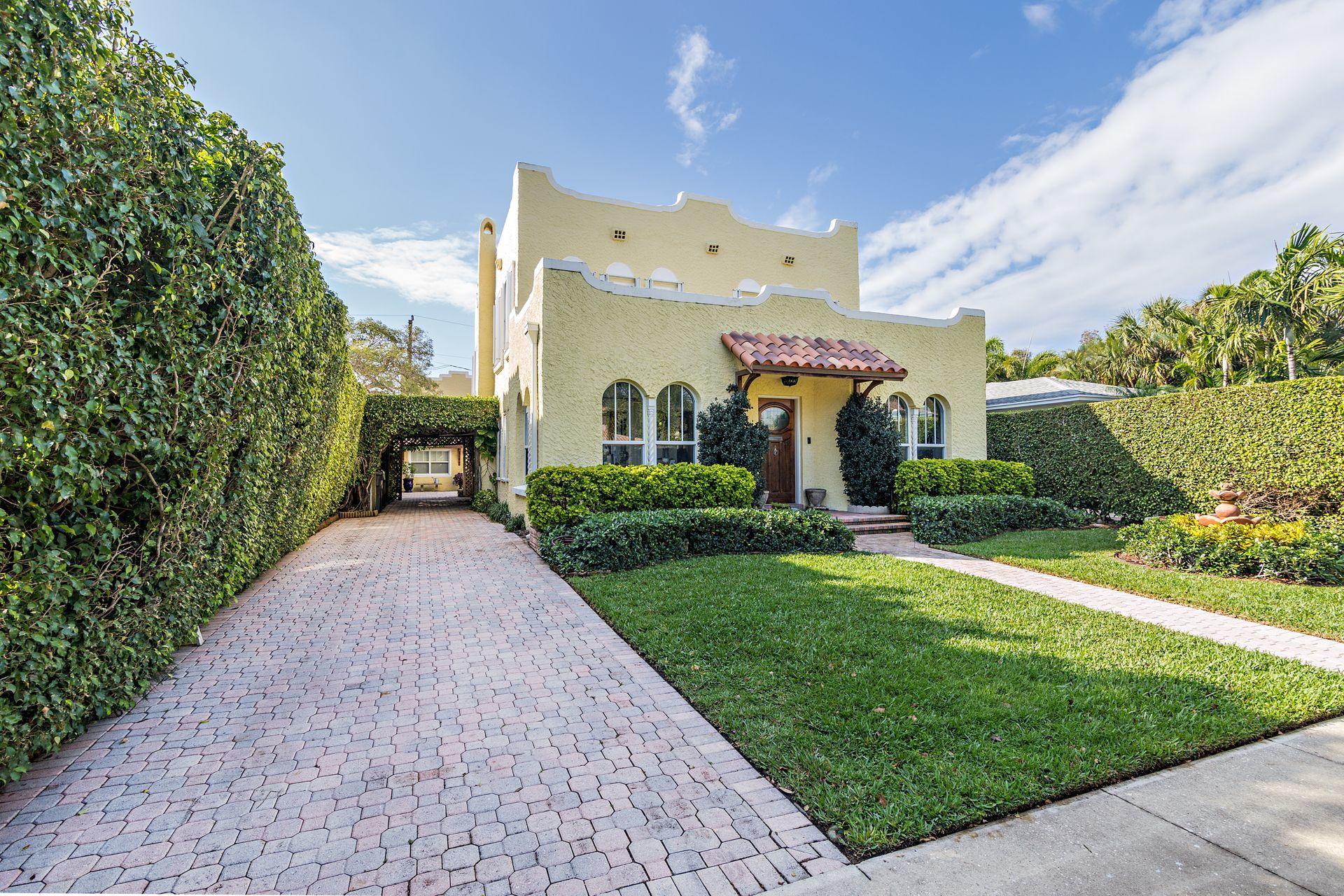 306 Valencia Road West Palm Beach, FL 33401 - Photo 2 of 47 2