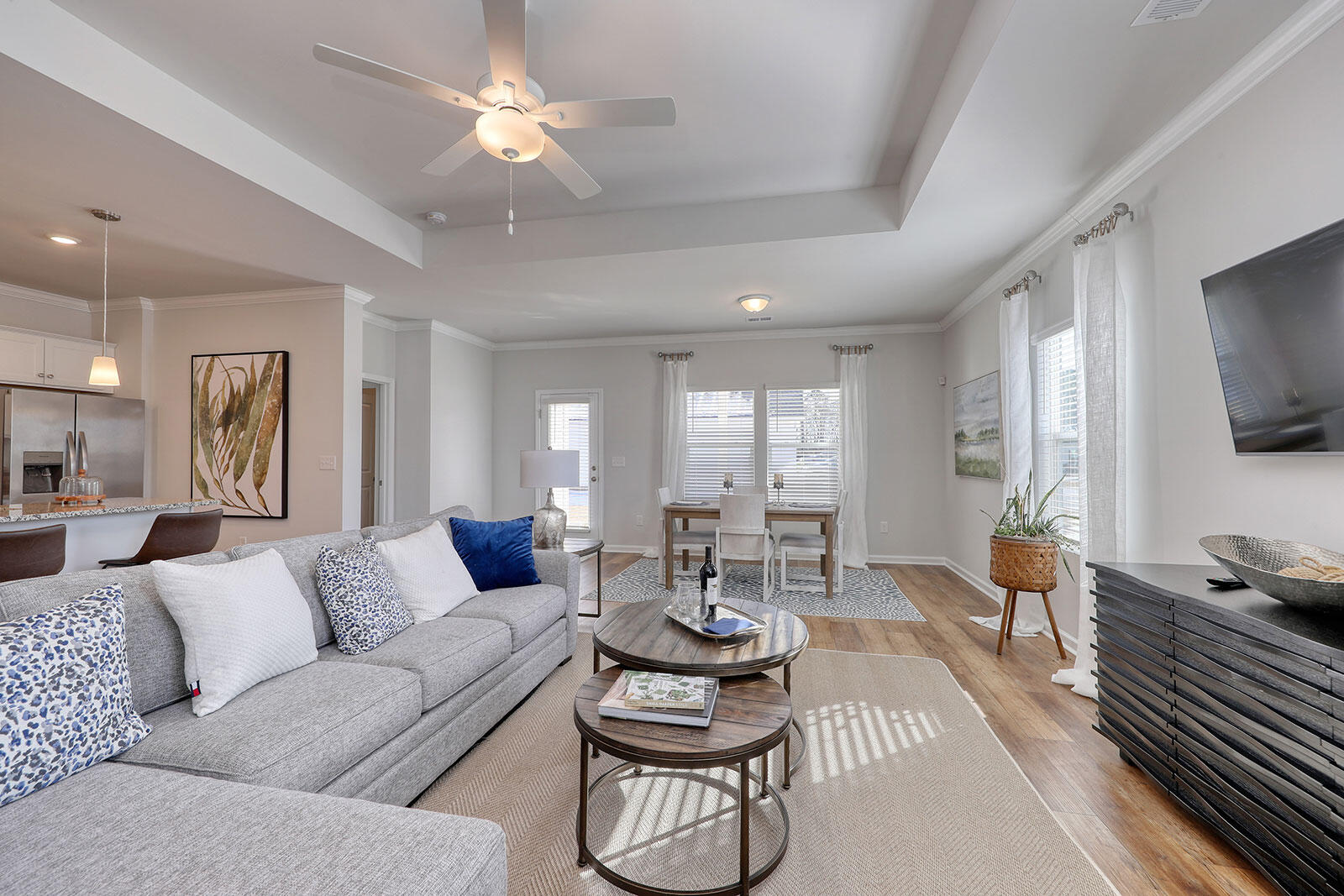 1000 Carolina Way Manning, SC 29102 - Photo 15 of 46 great room