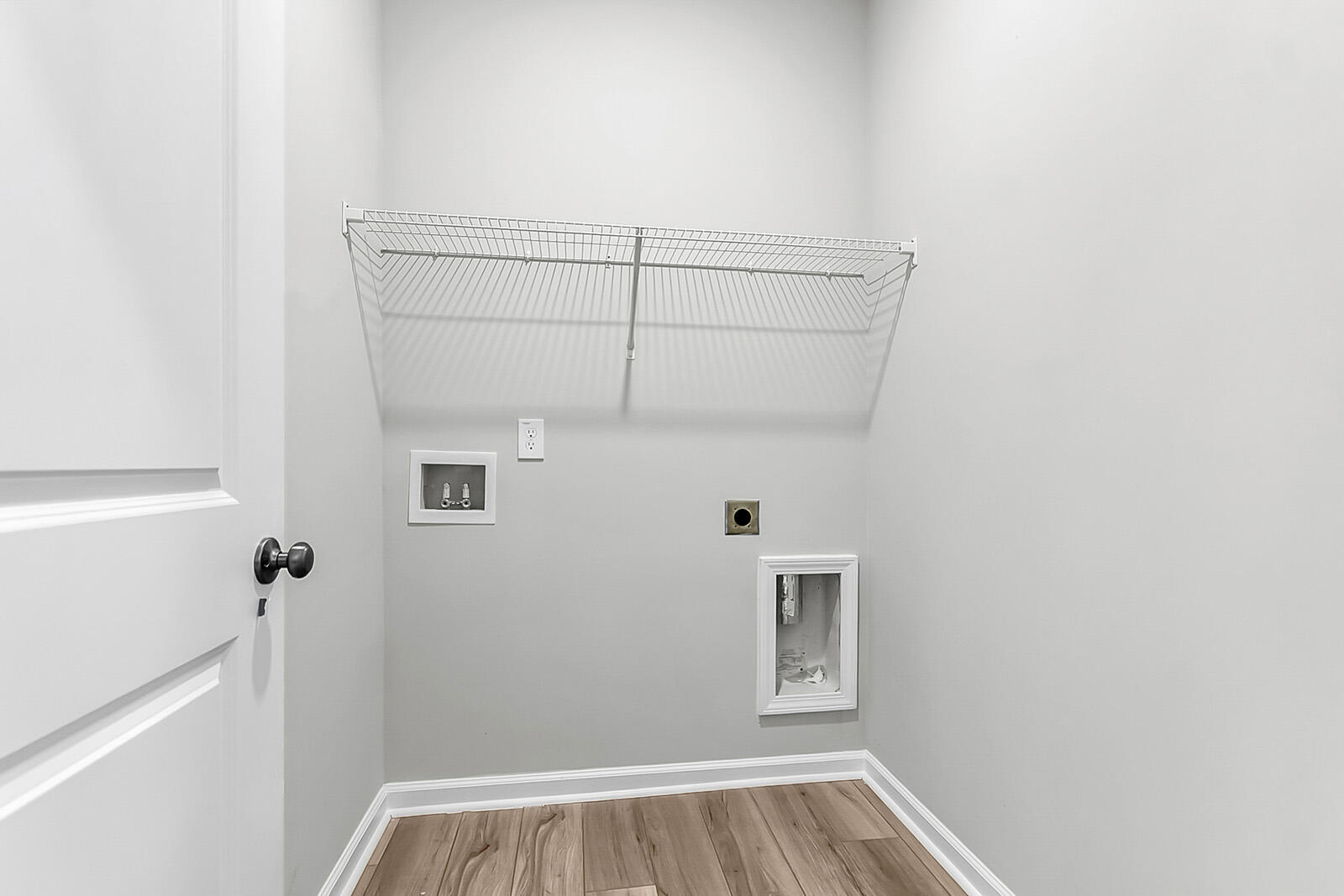 1000 Carolina Way Manning, SC 29102 - Photo 38 of 46 Laundry Room