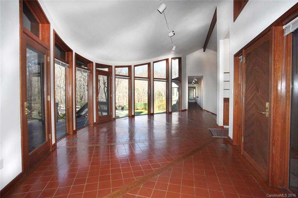 600 Judge Road Tryon, NC 28782 - Photo 3 of 24 Gallery Image 3