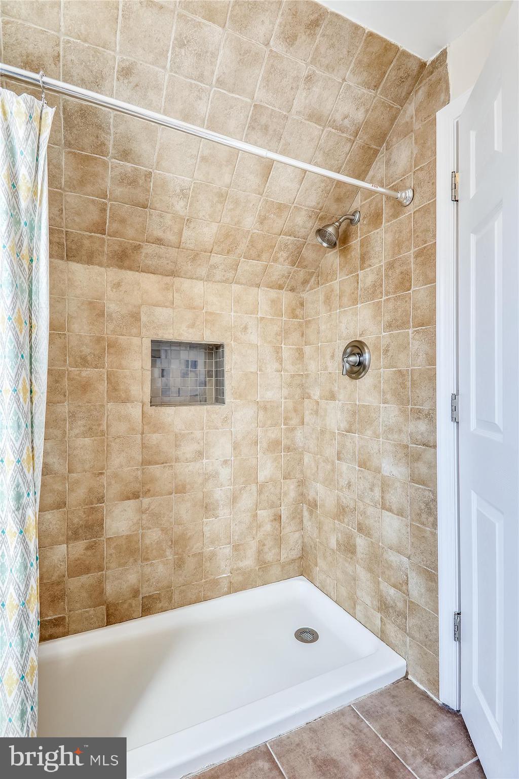 6409 Taylor Road Riverdale, MD 20737 - Photo 23 of 45 Master bathroom