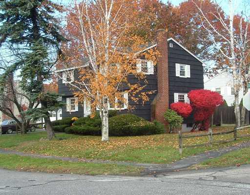 119 Four Winds Road Portland, ME 04102 - Photo 3 of 25 Exterior Front. Pretty Fall foliage...