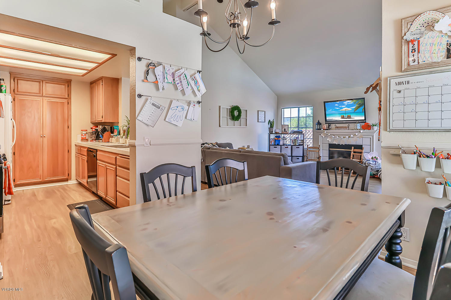 610 Geranium Lane, Unit A Simi Valley, CA 93065 - Photo 9 of 26 a view of a dining room with furniture