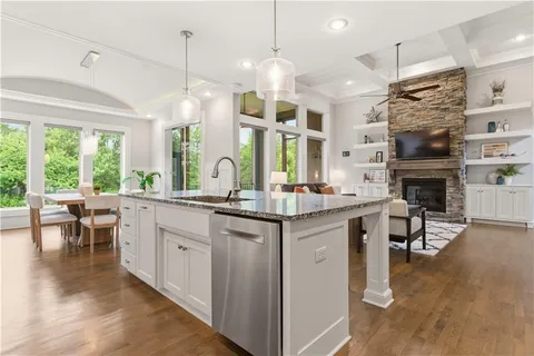 $985,000 | 9603 West 152nd Terrace, Overland Park, KS 66221
