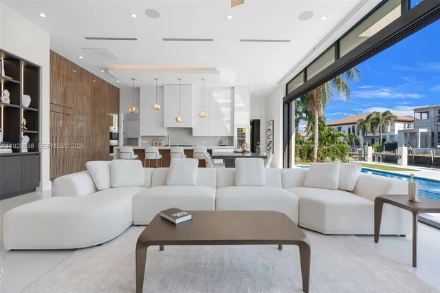 $5,975,000 | 4910 Northeast 27th Avenue, Lighthouse Point, FL 33064