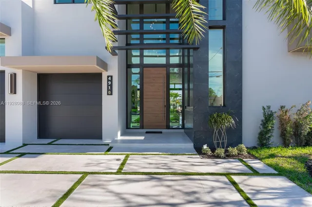 $5,975,000 | 4910 Northeast 27th Avenue, Lighthouse Point, FL 33064