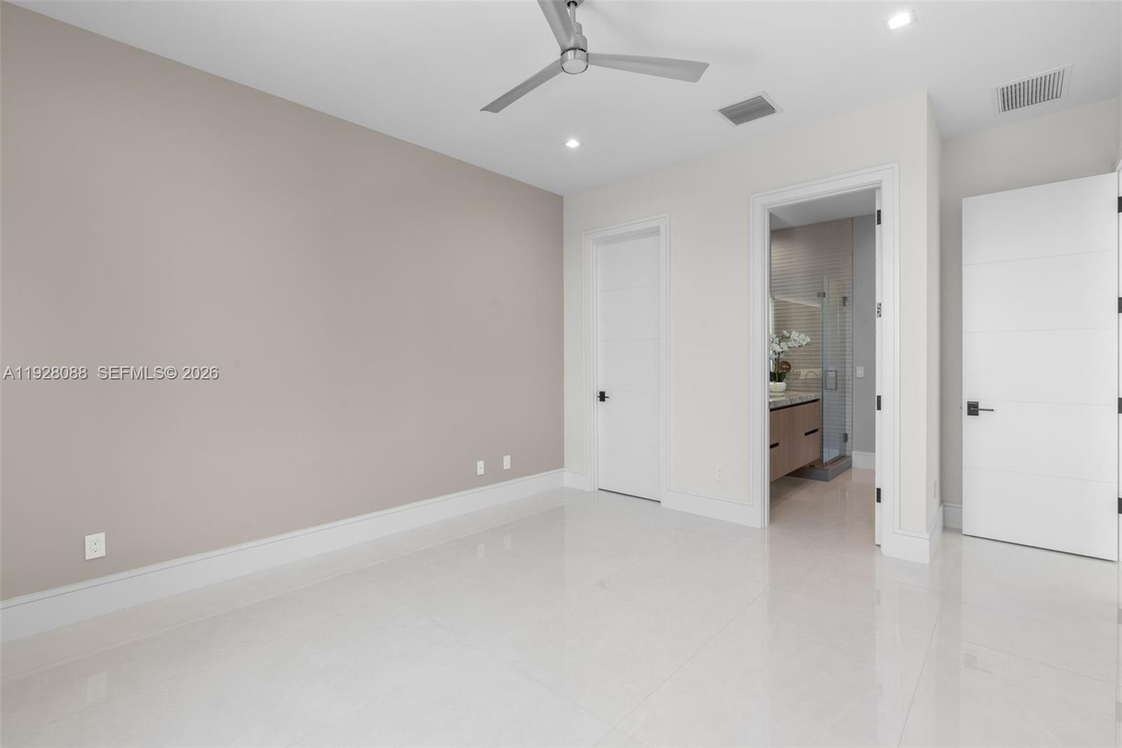 4910 Northeast 27th Avenue Lighthouse Point, FL 33064 - Photo 45 of 68