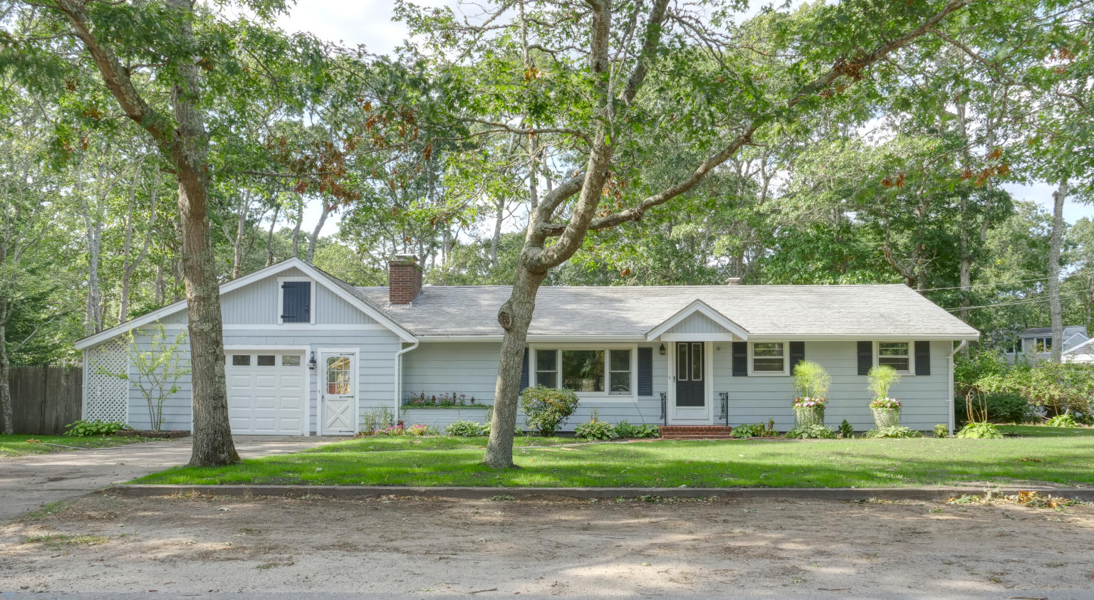 329 Old Craigville Road Centerville, MA 02632 - Photo 2 of 15 Front View