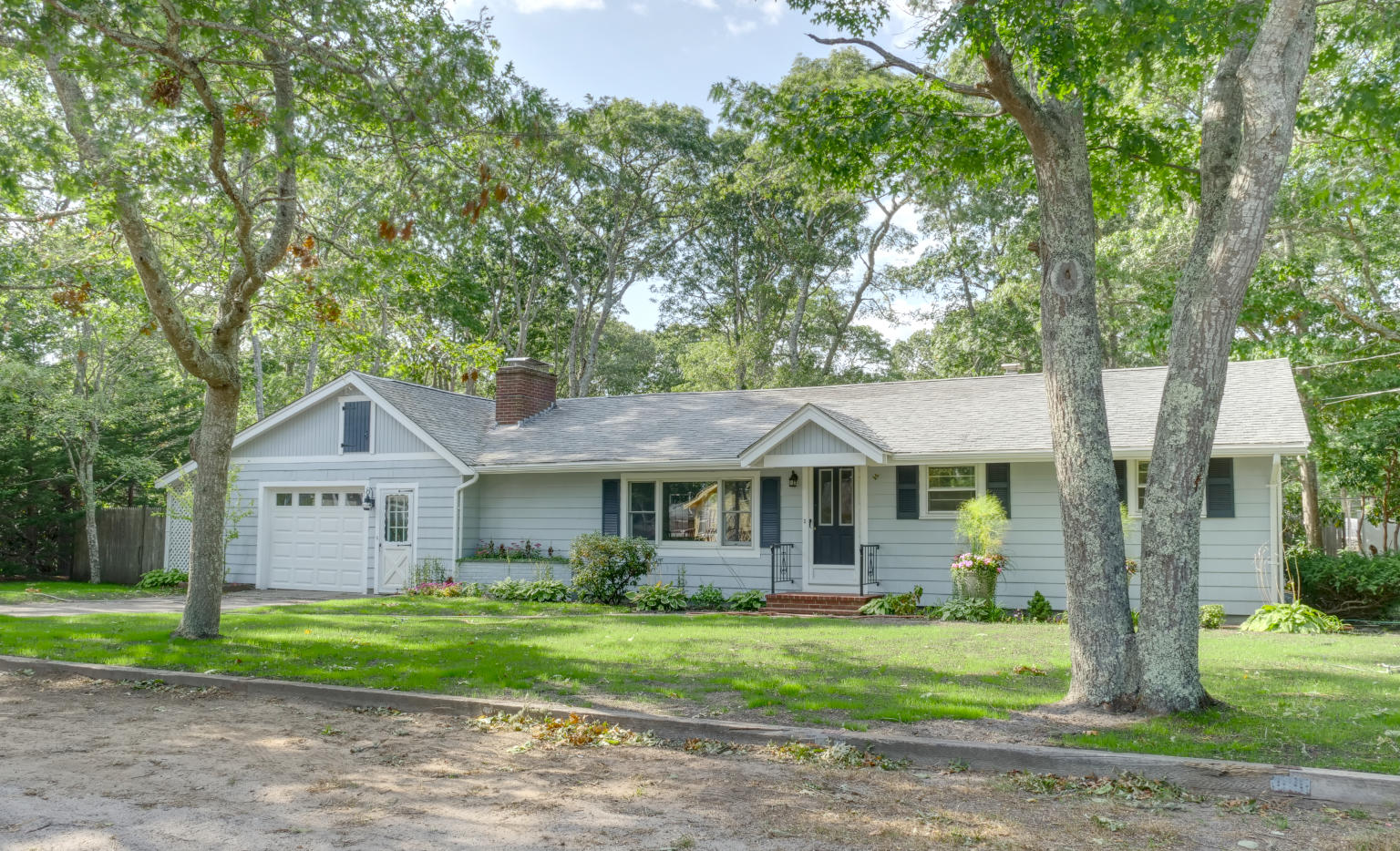 329 Old Craigville Road Centerville, MA 02632 - Photo 4 of 15 Front View