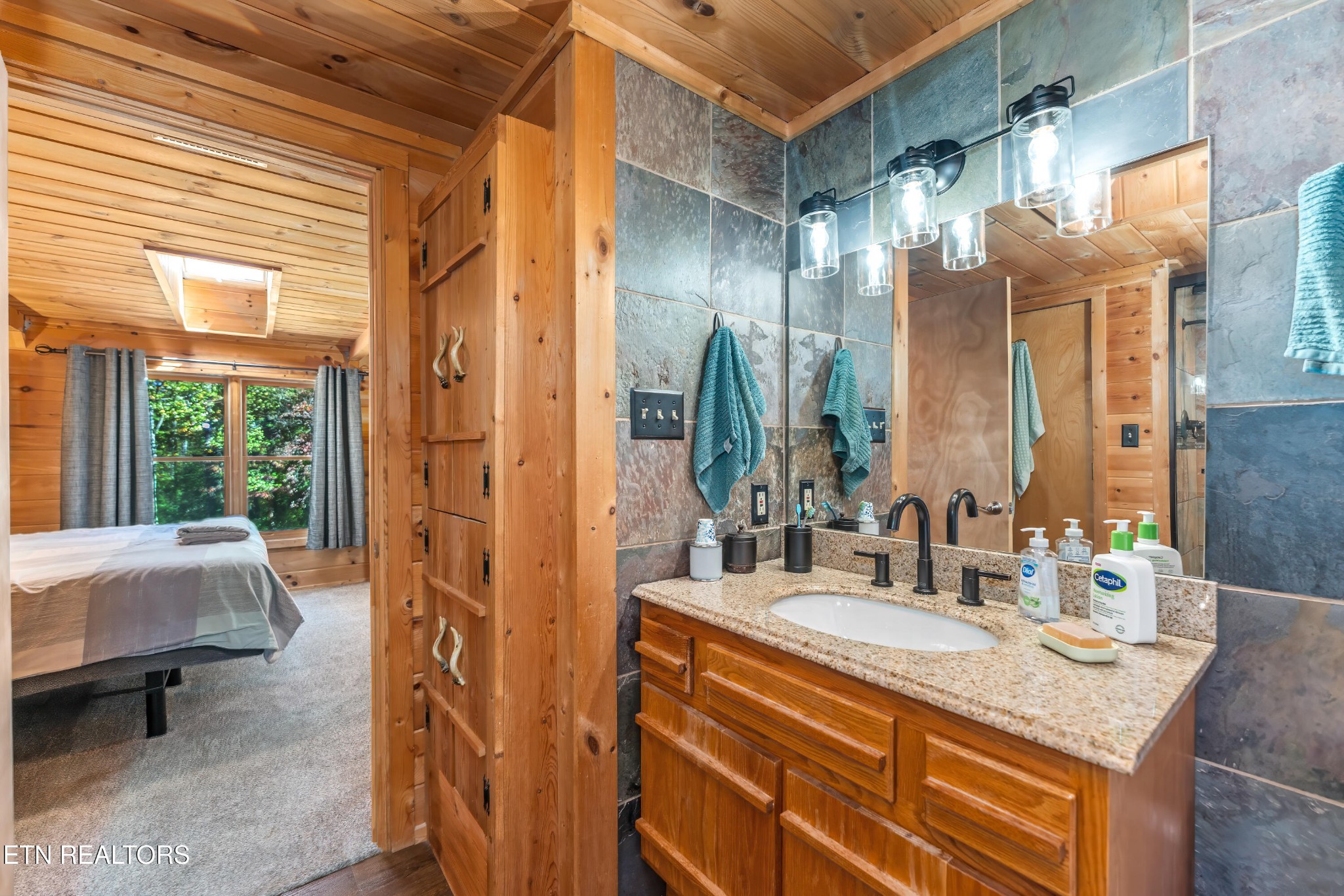 7217 Old Tuckaleechee Road Townsend, TN 37882 - Photo 21 of 51 Gallery Image 21