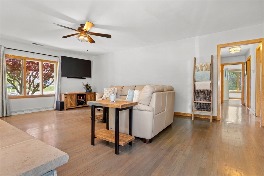 610 Main Street Boxford, MA 01921 - Photo 9 of 40 Gallery Image 9