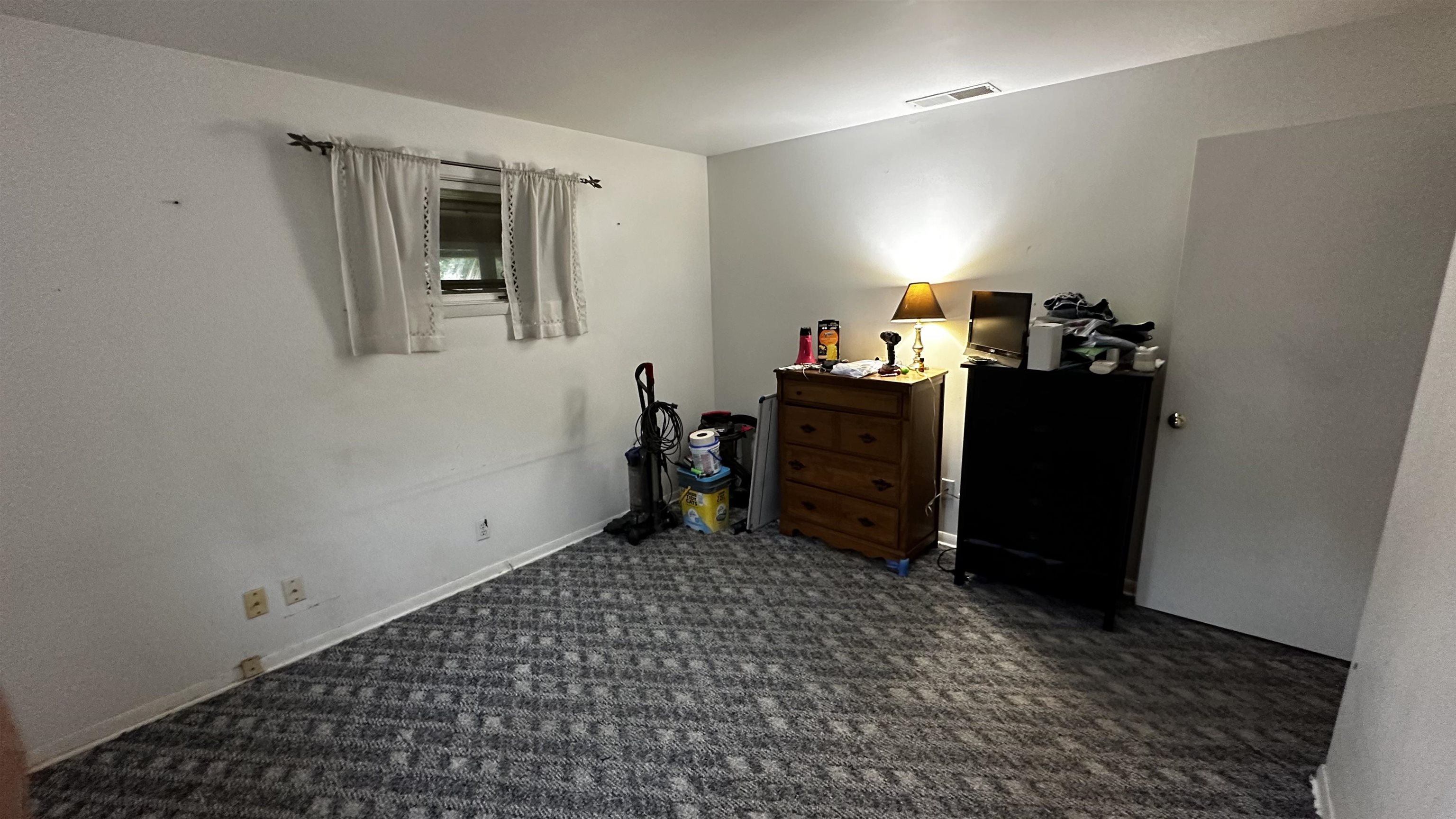 4721 Highcrest Road Rockford, IL 61107 - Photo 13 of 22 a room with a table and chairs