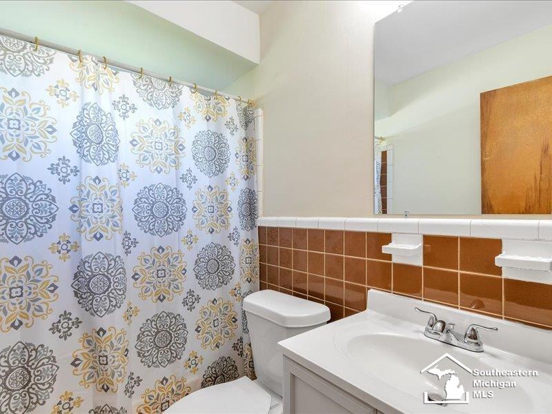 7850 Harding Street Taylor, MI 48180 - Photo 22 of 38