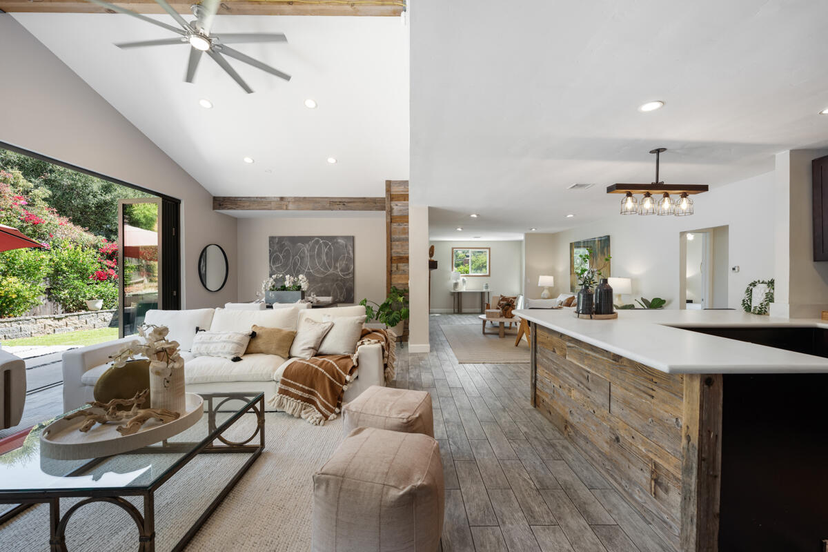 2420 Modoc Road Santa Barbara, CA 93105 - Photo 2 of 35 _ROY6821