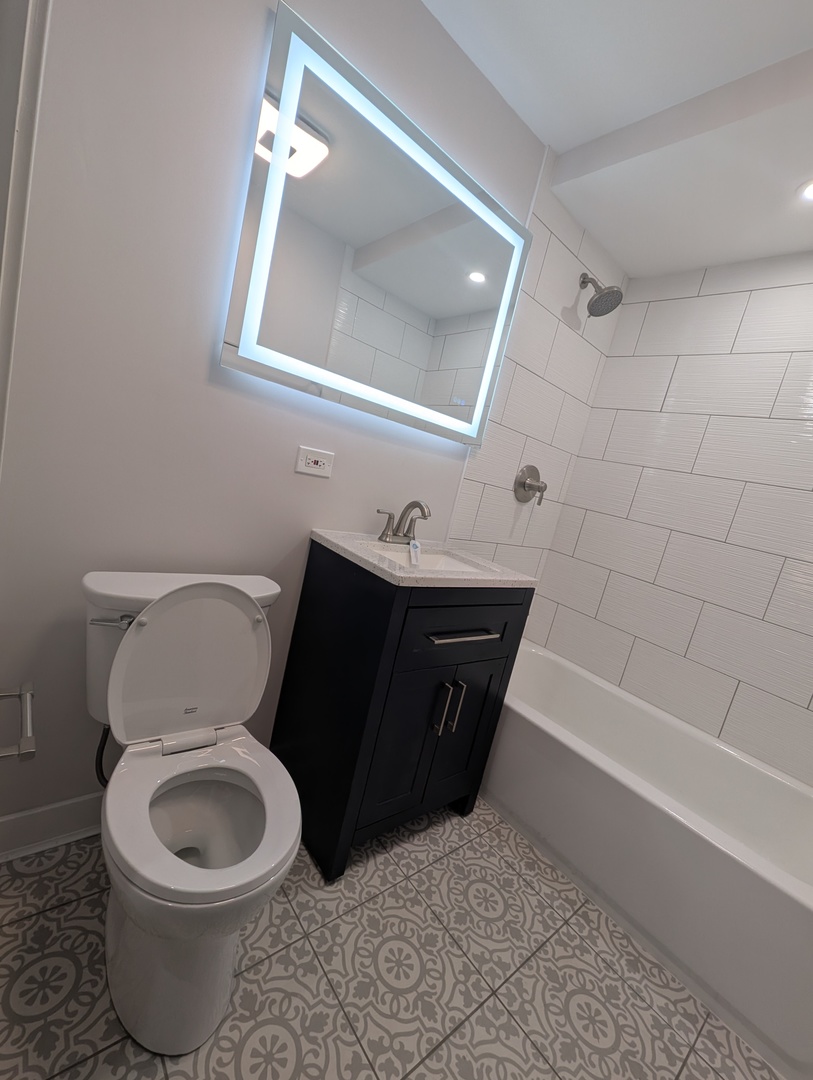 1061 East 80th Street, Unit 1S Chicago, IL 60619 - Photo 4 of 7