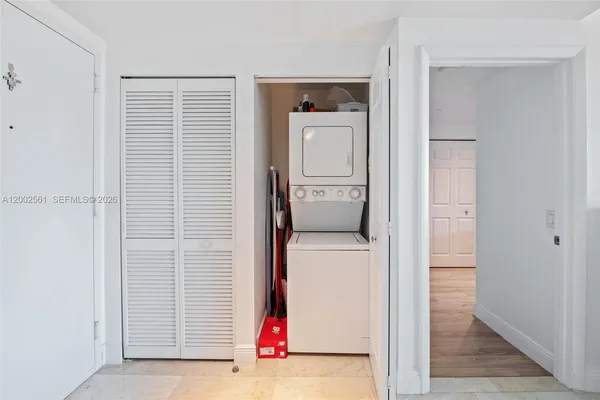 $460,000 | 2475 Brickell Avenue, Unit 1805, Miami, FL 33129