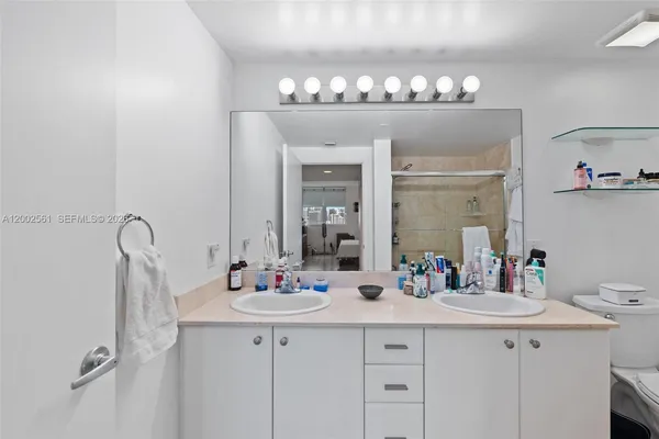 $460,000 | 2475 Brickell Avenue, Unit 1805, Miami, FL 33129