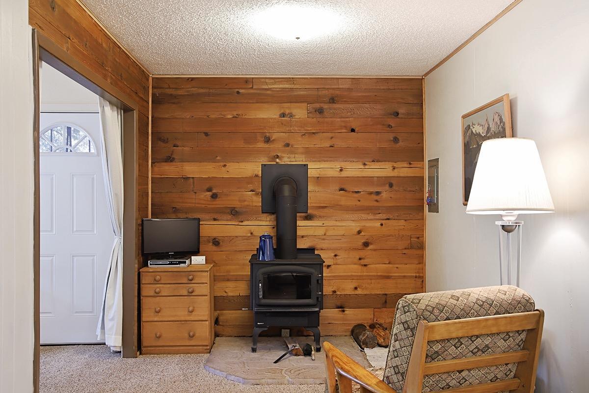 3815 East Fork Road Williams, OR 97544 - Photo 2 of 21 Additional Photo