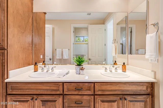 $1,799,999 | 30989 North 77th Way, Scottsdale, AZ 85266