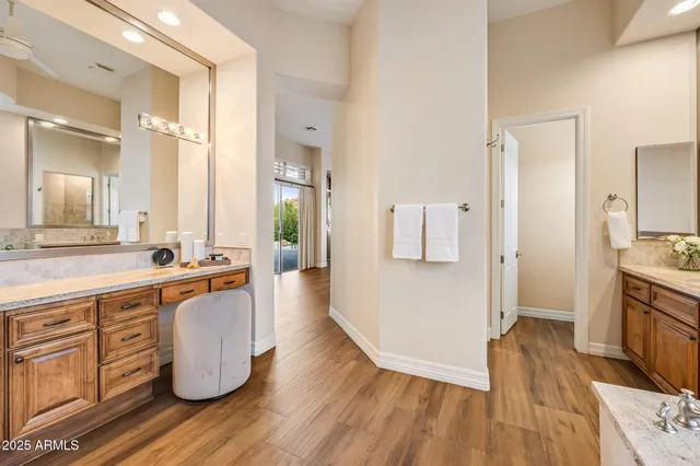 $1,799,999 | 30989 North 77th Way, Scottsdale, AZ 85266