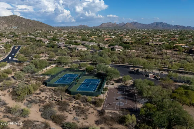 $1,799,999 | 30989 North 77th Way, Scottsdale, AZ 85266