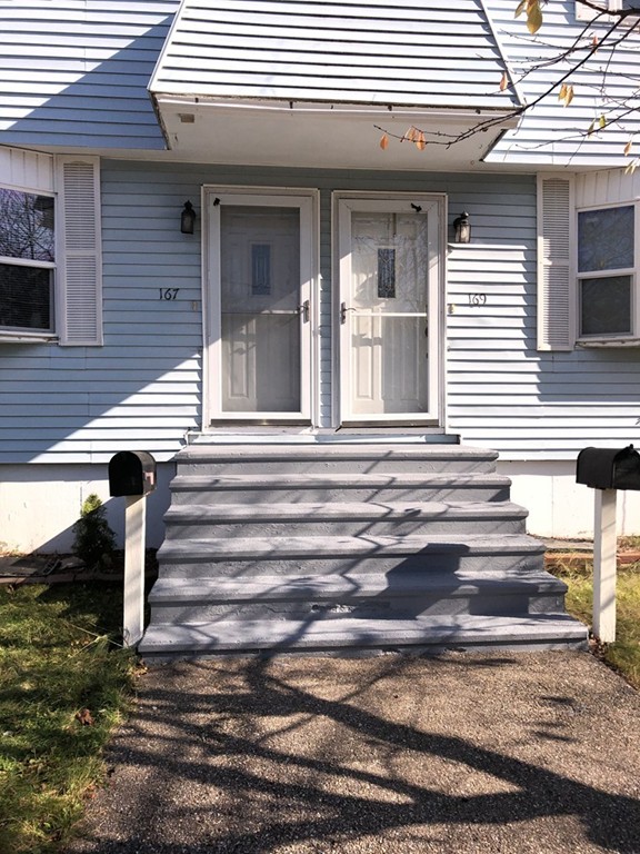 167 Wedgewood Road Worcester, MA 01602 - Photo 2 of 26 Gallery Image 2
