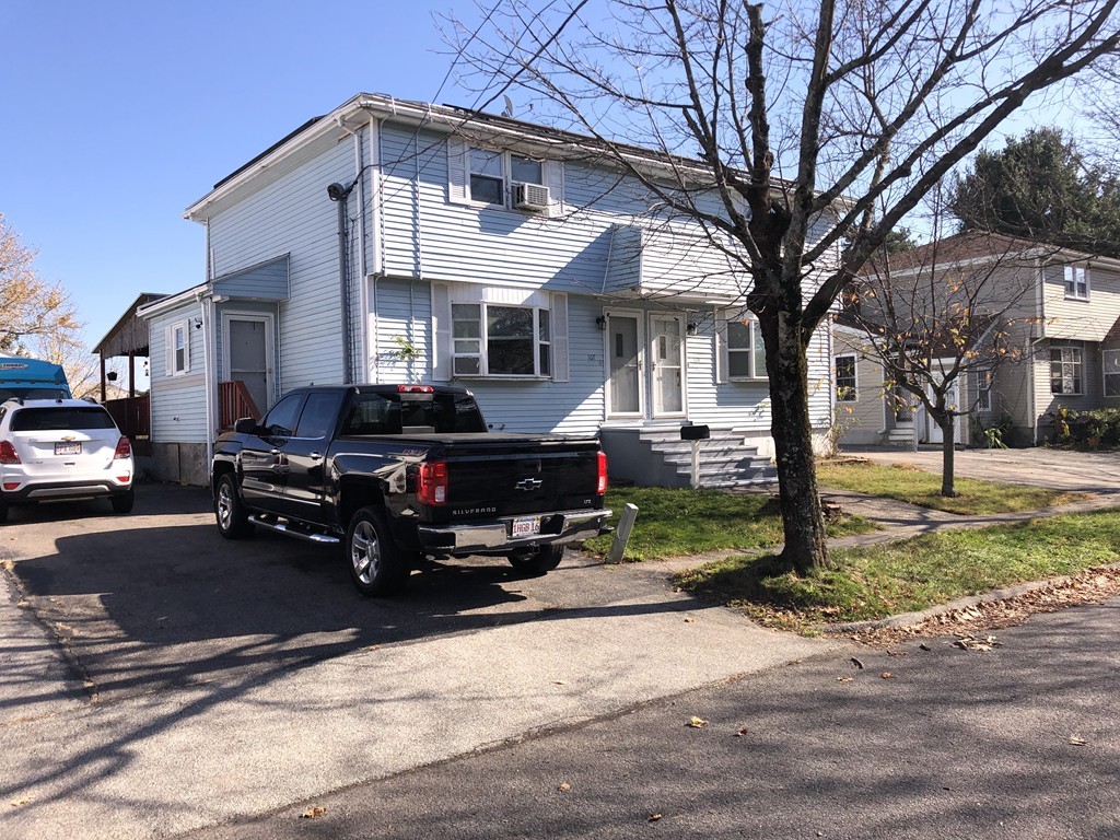 167 Wedgewood Road Worcester, MA 01602 - Photo 3 of 26 Gallery Image 3