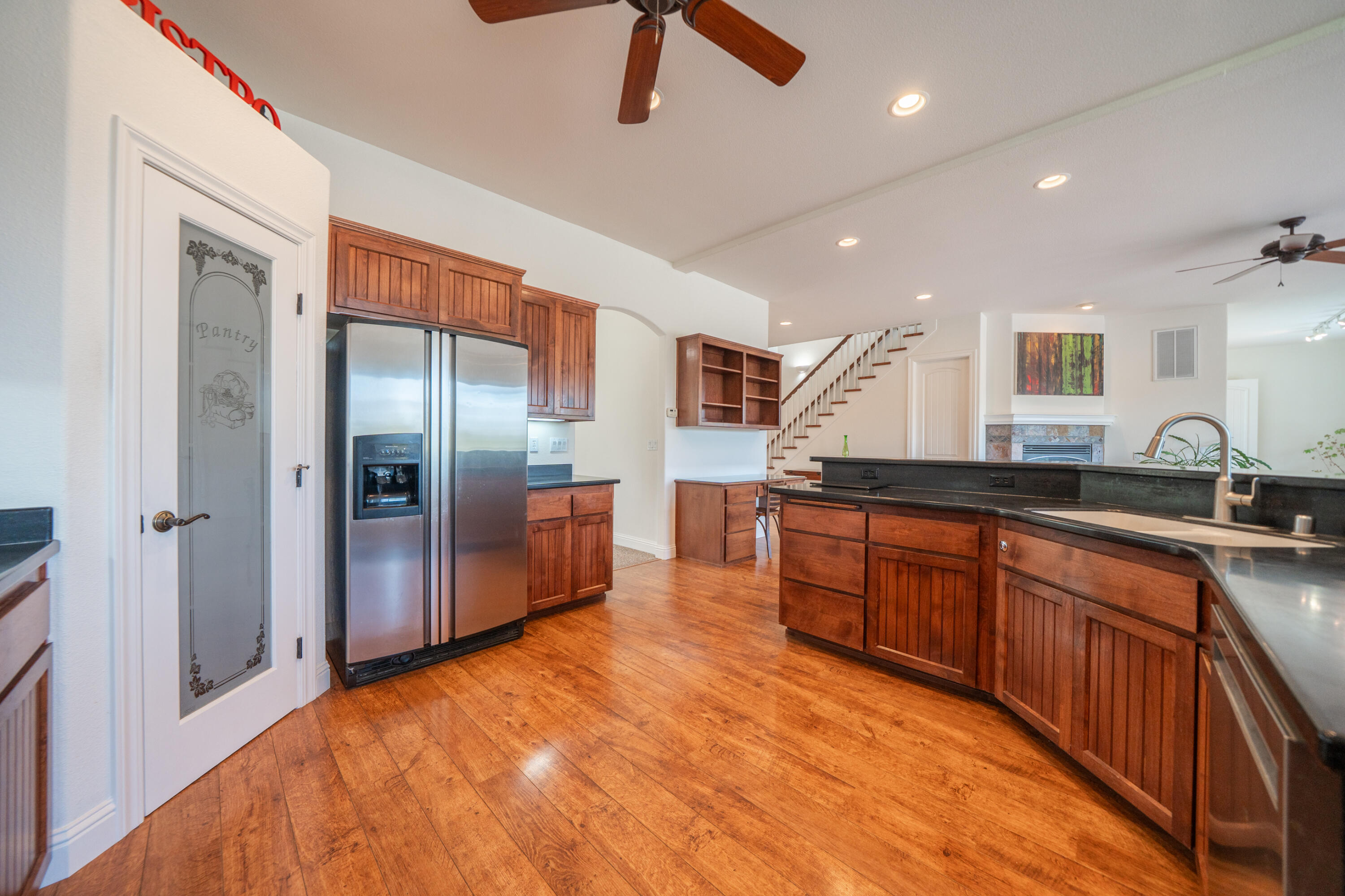 8180 Whispering Oaks Road Redding, CA 96002 - Photo 14 of 100 FRIDGE STAYS