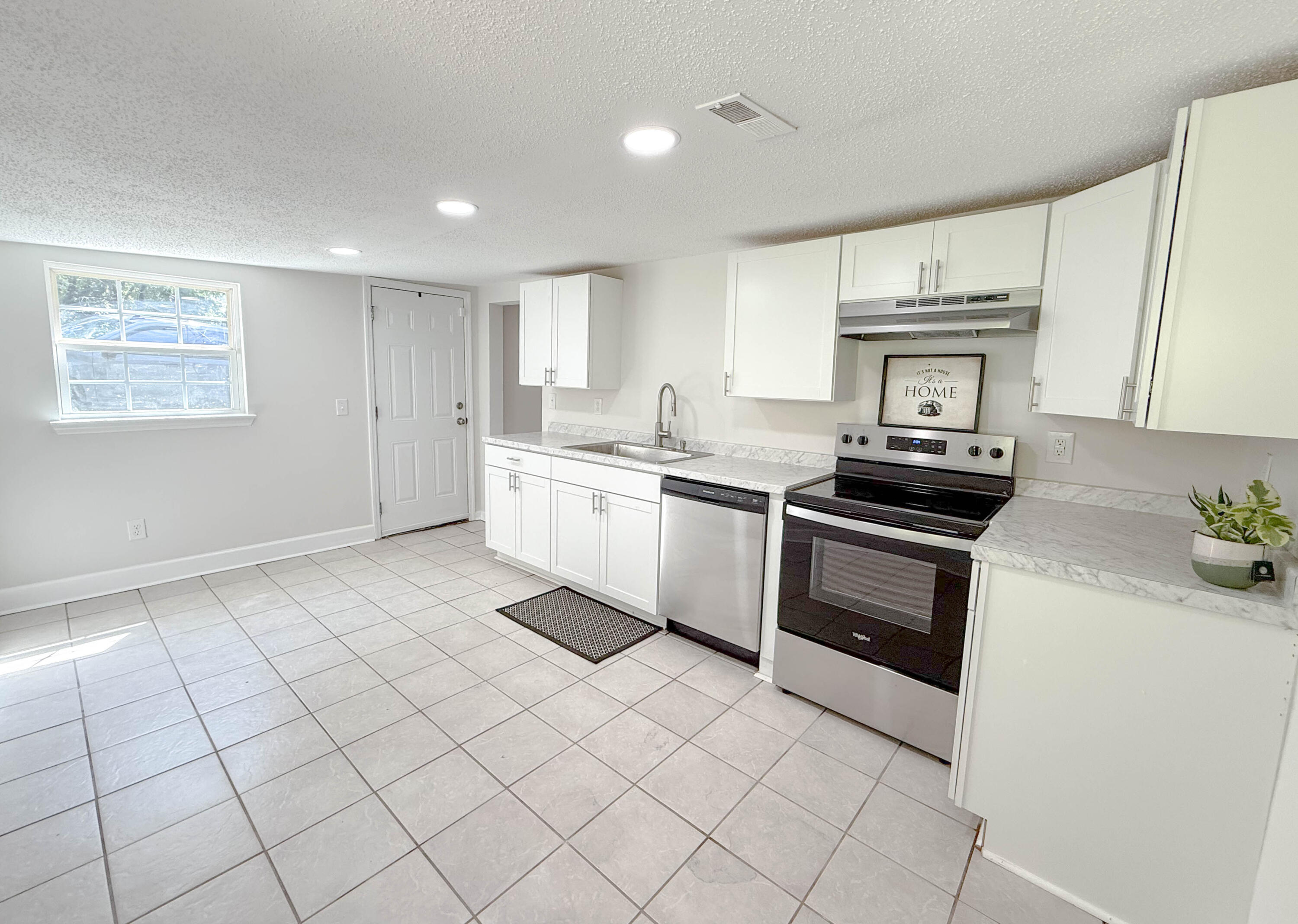 1283 Johnson Road Chickamauga, GA 30707 - Photo 9 of 24 Photo Sep 19 2025, 1 01 46 PM