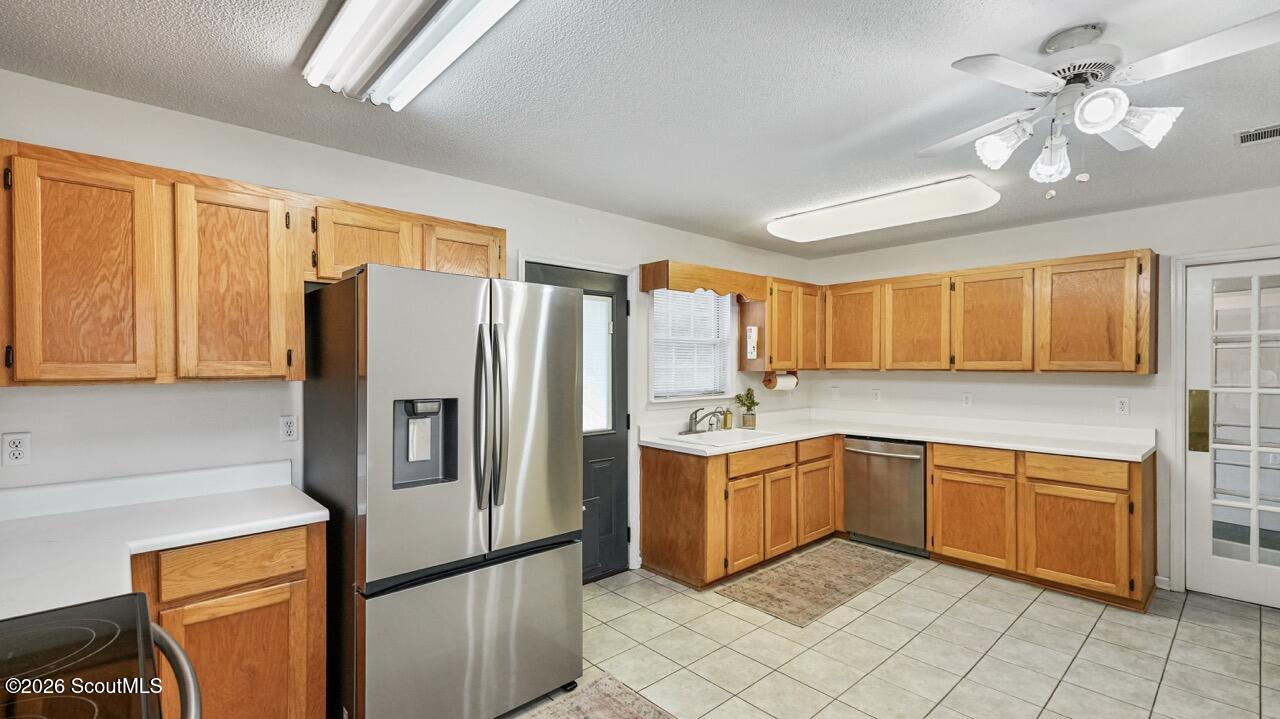 211 Jekyll Island Road Jesup, GA 31545 - Photo 23 of 40