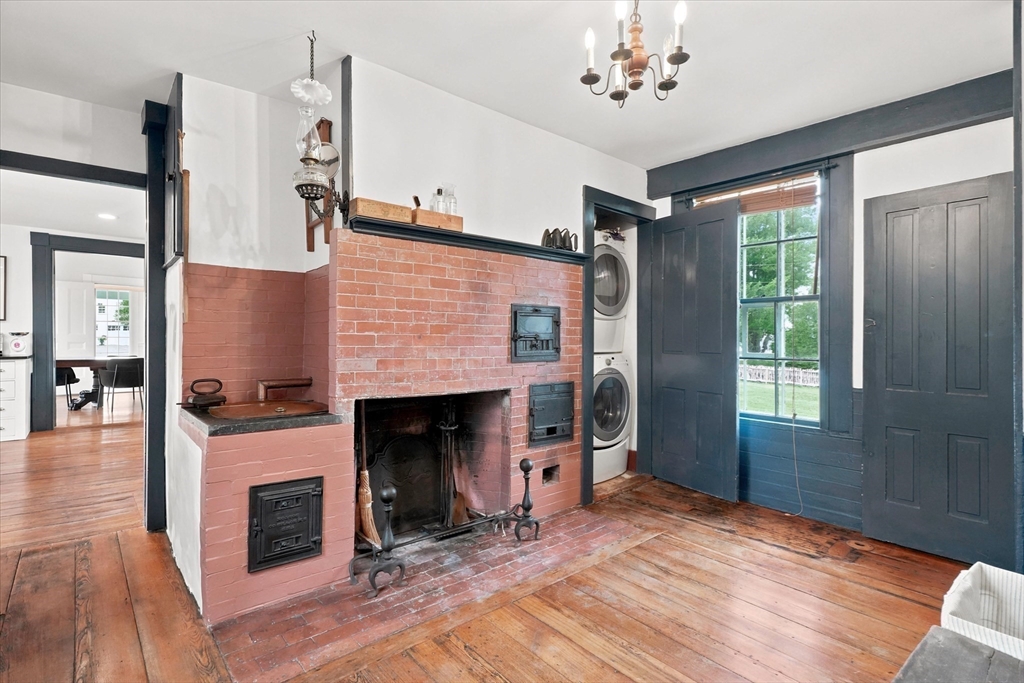 266 Main Street North Andover, MA 01845 - Photo 19 of 42