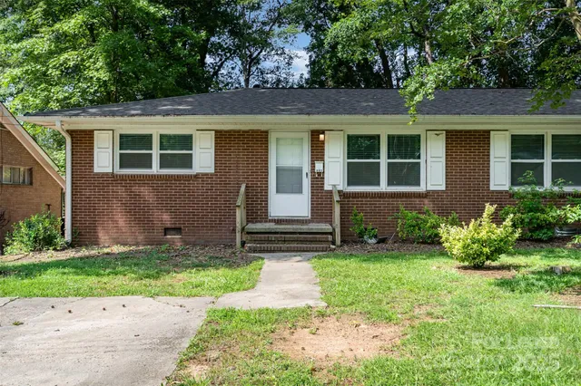 $1,095 | 602 Camrose Drive, Charlotte, NC 28215