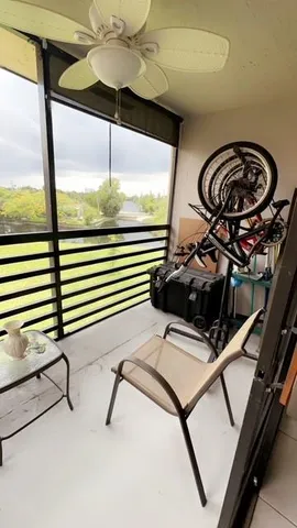 $75,000 | 10466 Sunrise Lakes Boulevard, Unit 307, Sunrise, FL 33322