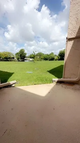 $75,000 | 10466 Sunrise Lakes Boulevard, Unit 307, Sunrise, FL 33322