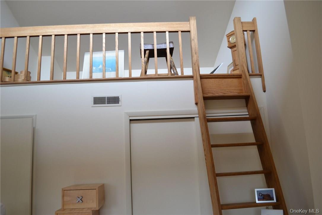 150 North Bedford Road, Unit 2F Chappaqua, NY 10514 - Photo 12 of 13 a view of front door