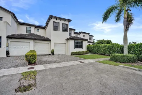 $520,000 | 22617 Southwest 102nd Avenue, Unit 22617, Miami, FL 33190