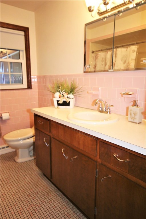 652 Lydia Avenue Woonsocket, RI 02895 - Photo 7 of 10 Gallery Image 7