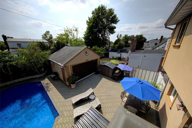 $1,299,000 | 997 Glen Drive, Franklin Square, NY 11010