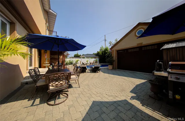 $1,299,000 | 997 Glen Drive, Franklin Square, NY 11010