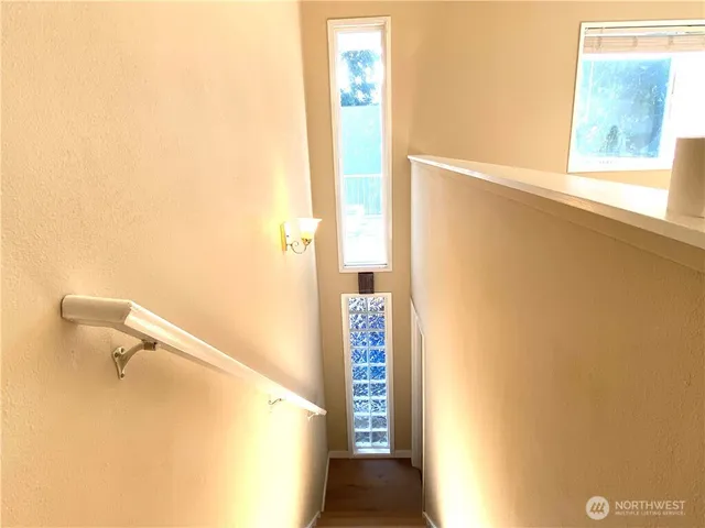 $2,300,000 | 10231 Northeast 24th Street, Bellevue, WA 98004