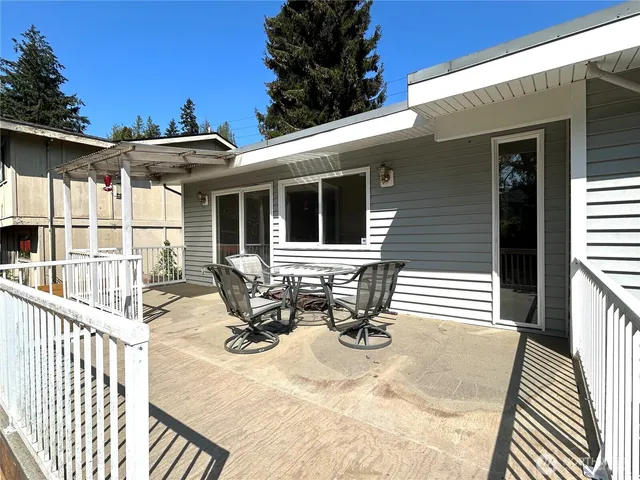 $2,300,000 | 10231 Northeast 24th Street, Bellevue, WA 98004