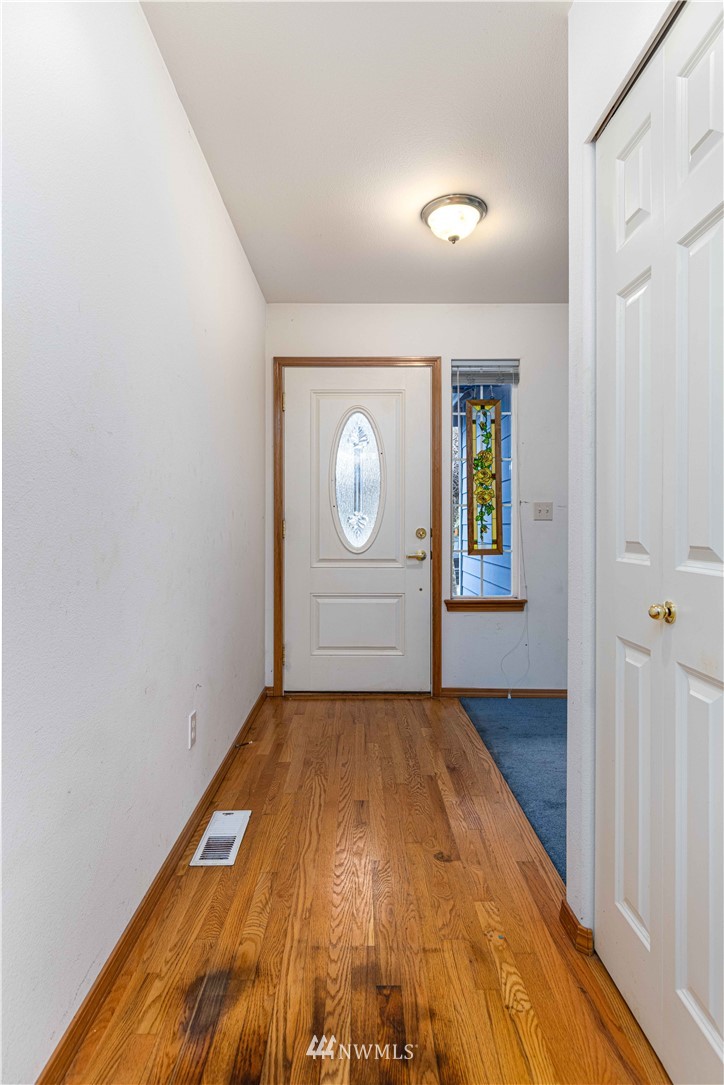 19213 1st Avenue West Bothell, WA 98012 - Photo 2 of 19 Gallery Image 2