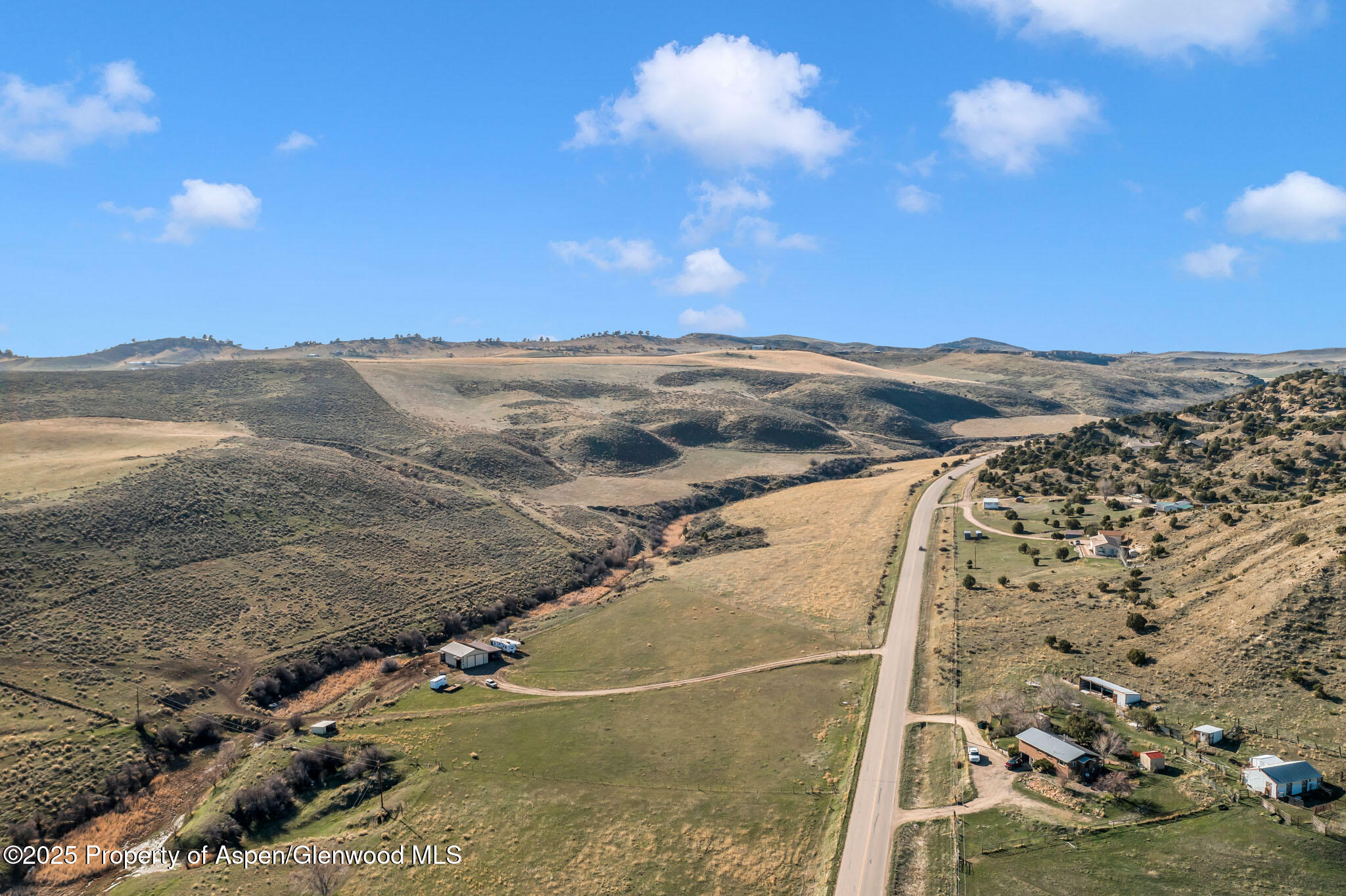 3572 County Road 7 Craig, CO 81625 - Photo 14 of 50 a view of a sky from a city