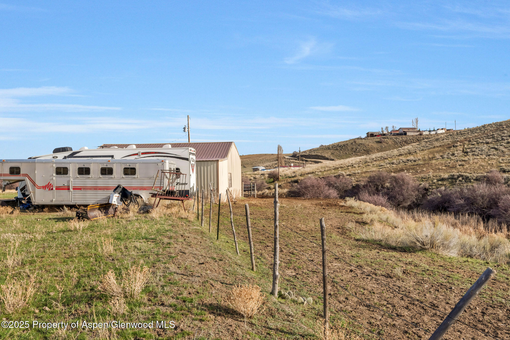 3572 County Road 7 Craig, CO 81625 - Photo 44 of 50 a white building with a ocean view