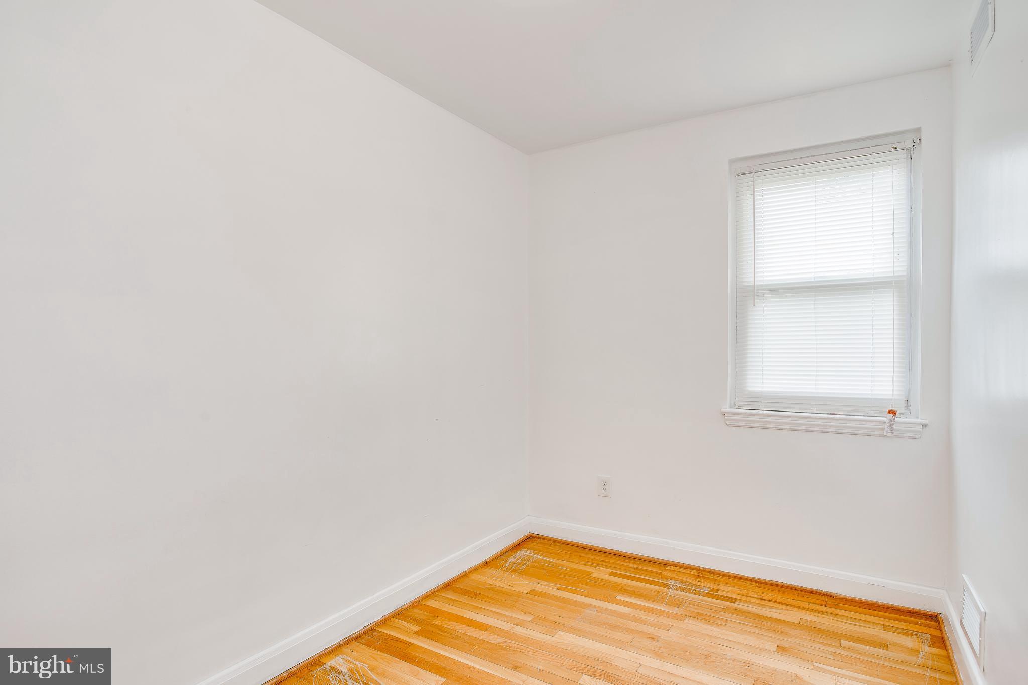 5914 Glennor Road Baltimore, MD 21239 - Photo 15 of 25 Bedroom